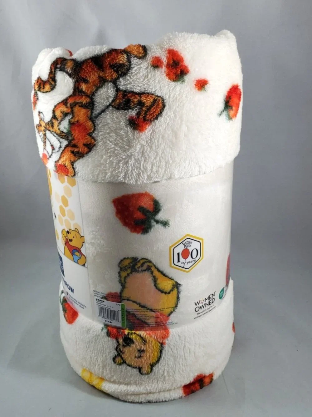 The Big One Plush Throw Blanket Disney 100 Years Winne the Pooh & Berries New